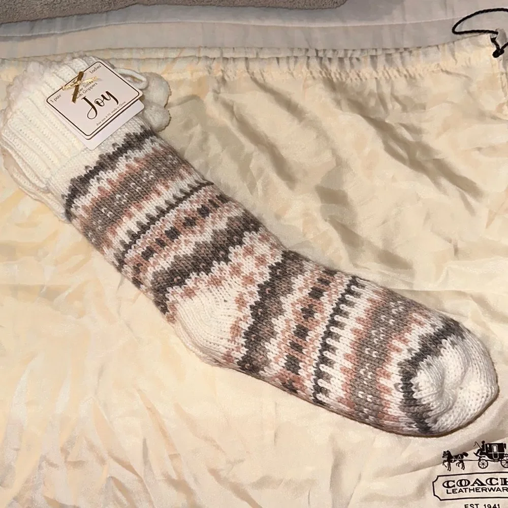 Joy size 4-10 Knit Ivory Pink Gray Sherpa Lined Non-Slip Botties